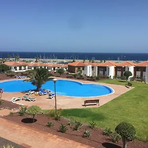 https://marina-golf-apartments.tenerifehoteles.net